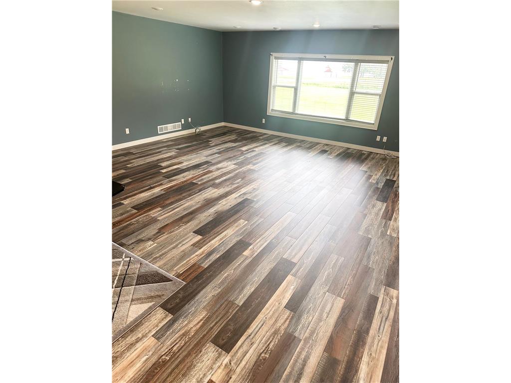 37143 185th Avenue Avon MN 56310 6787879 image9