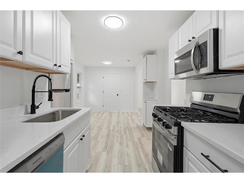 3715 31st Avenue N Robbinsdale MN 55422 7105434 image19