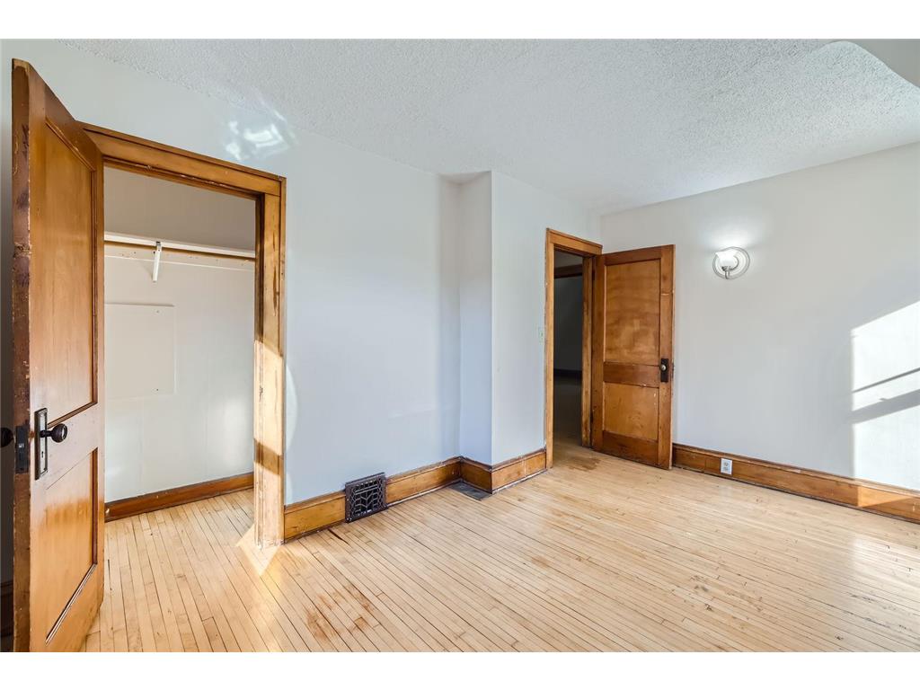 3715 Lyndale Ave Avenue N Minneapolis MN 55412 6820236 image16