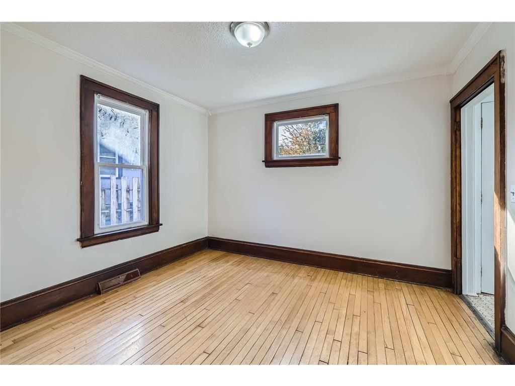 3715 Lyndale Avenue N Minneapolis MN 55412 6704216 image11