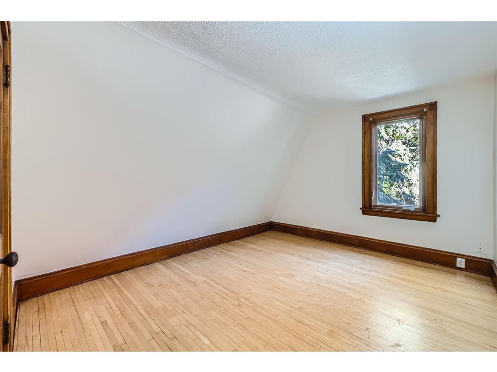 3715 Lyndale Avenue N Minneapolis MN 55412 6704216 image27