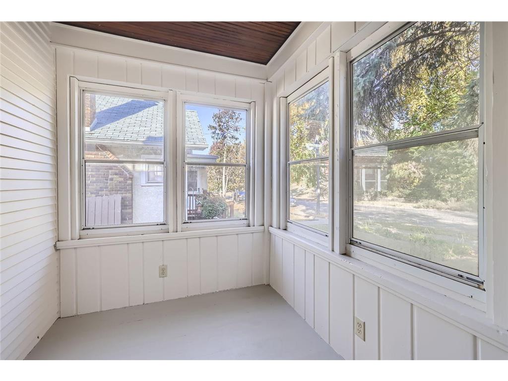 3715 Lyndale Avenue N Minneapolis MN 55412 6704216 image29