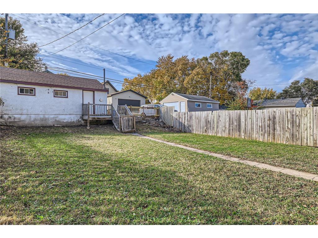 3715 Lyndale Avenue N Minneapolis MN 55412 6704216 image32