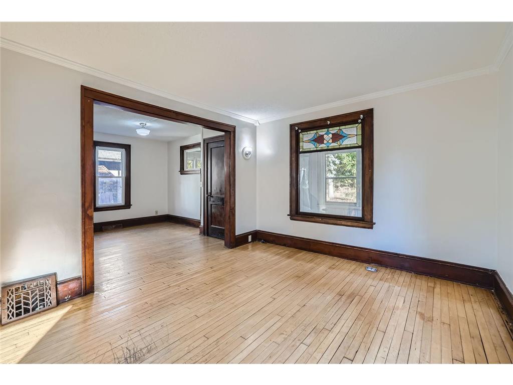 3715 Lyndale Avenue N Minneapolis MN 55412 6704216 image9