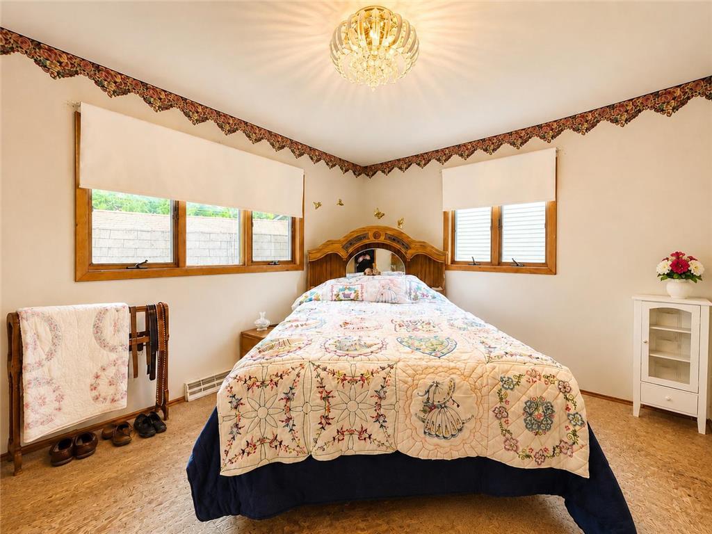 3715 W 5th Street Goodview MN 55987 7096080 image12