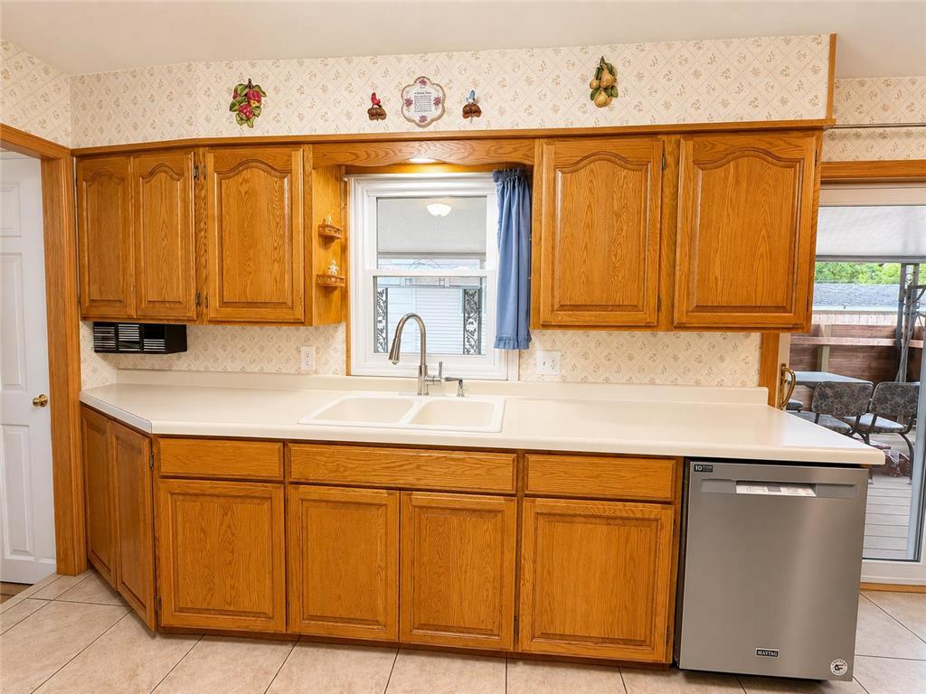3715 W 5th Street Goodview MN 55987 7096080 image8