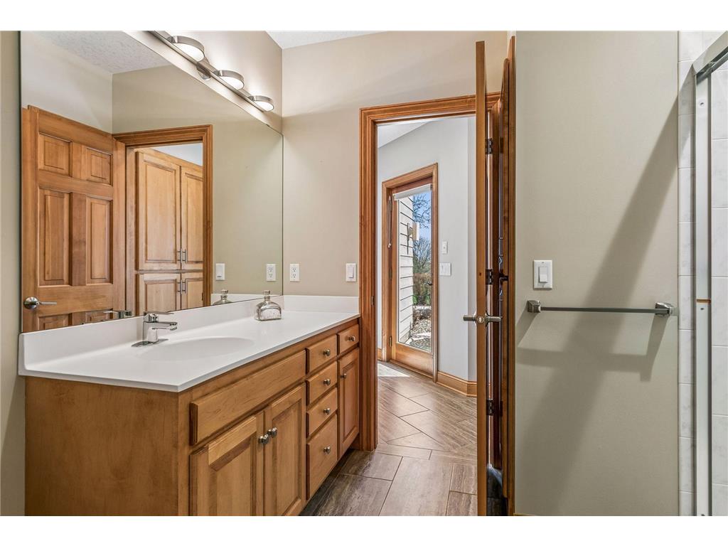 3717 Fairway Point Woodbury MN 55125 7048661 image75