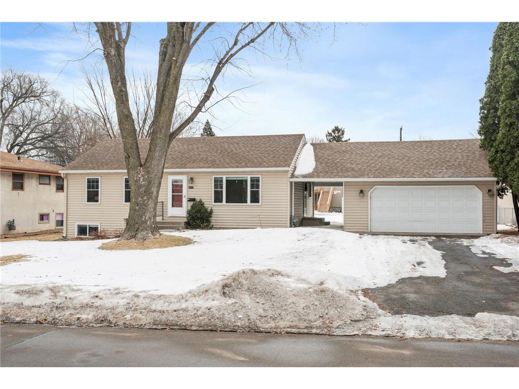 3717 Main Street NE Columbia Heights MN 55421 7019392 image1