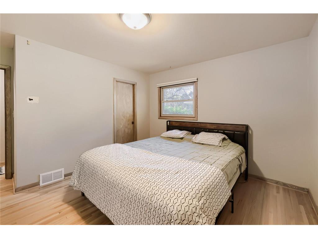 3718 Commodore Drive Brooklyn Center MN 55429 7078585 image10