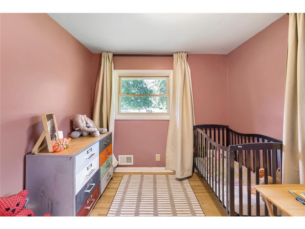 3718 Commodore Drive Brooklyn Center MN 55429 7078585 image11