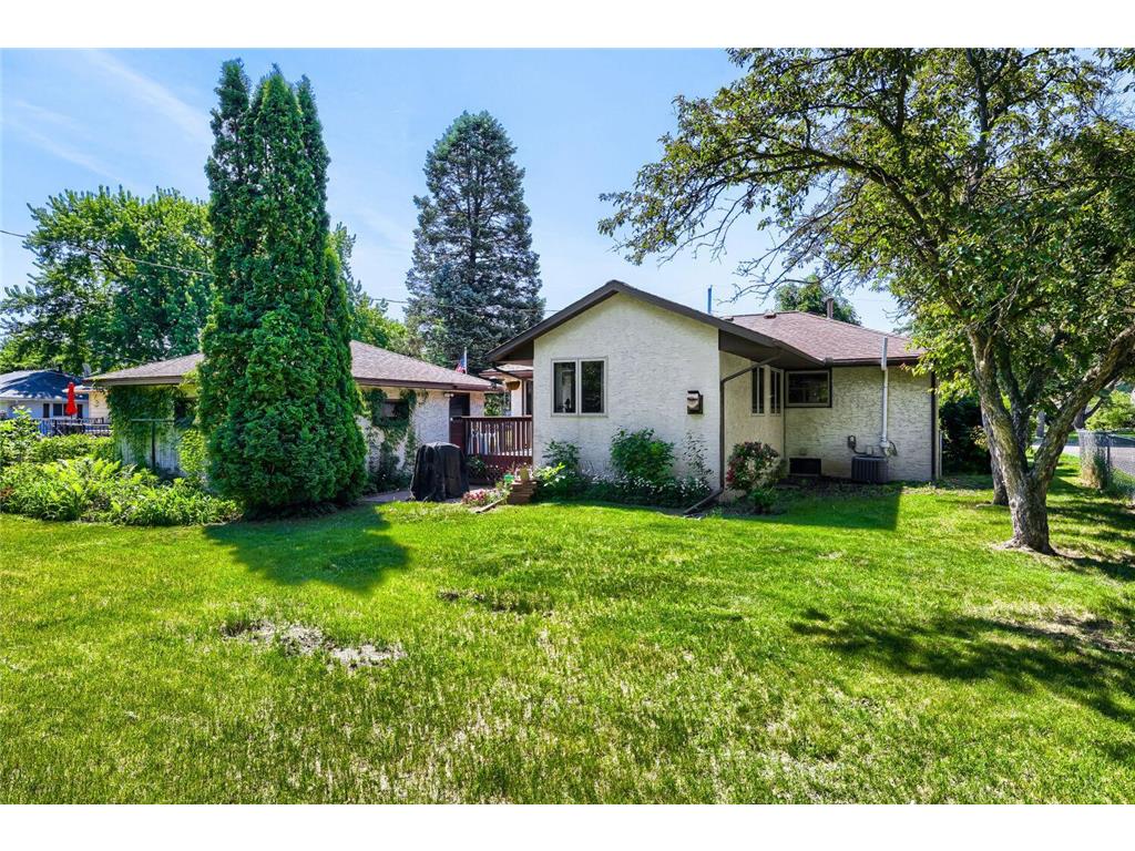 3718 Commodore Drive Brooklyn Center MN 55429 7078585 image16
