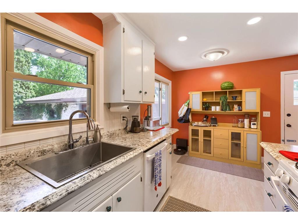 3718 Commodore Drive Brooklyn Center MN 55429 7078585 image6