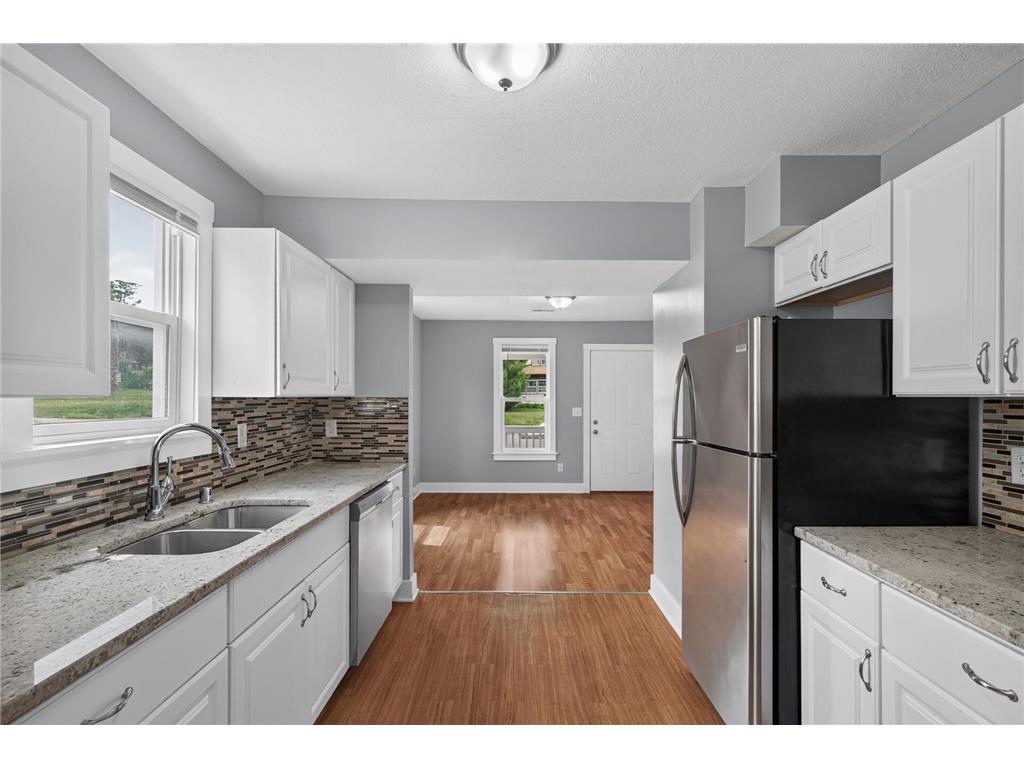 3718 Fremont Avenue N Minneapolis MN 55412 7094726 image11
