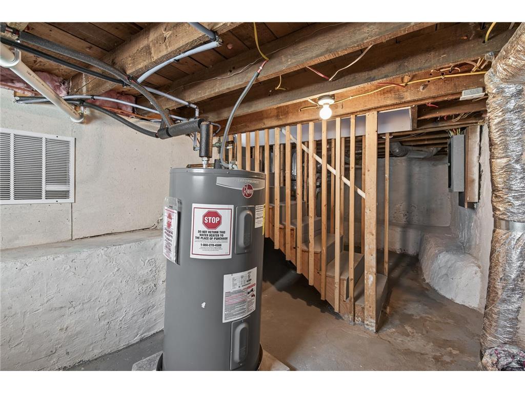 3718 Fremont Avenue N Minneapolis MN 55412 7094726 image23