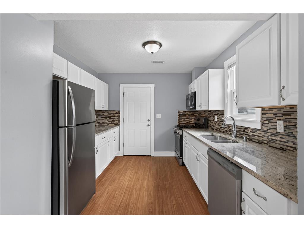 3718 Fremont Avenue N Minneapolis MN 55412 7094726 image9