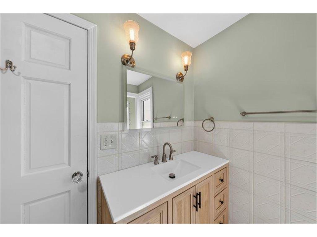 3719 Logan Avenue N Minneapolis MN 55412 7063085 image34