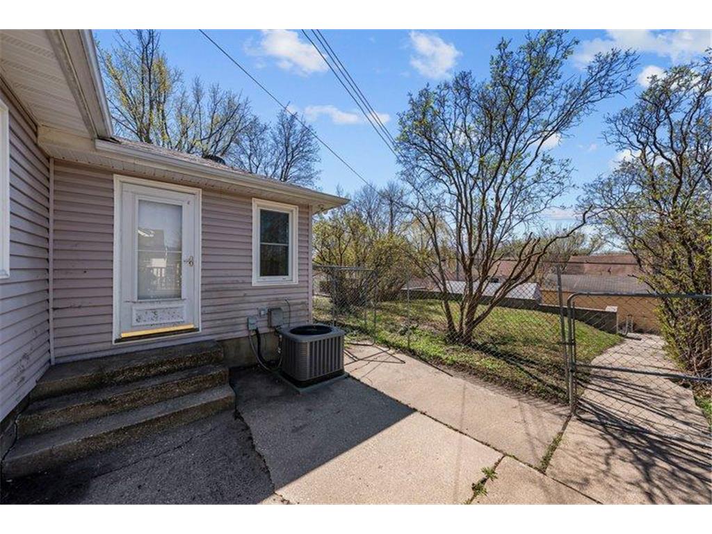3719 Logan Avenue N Minneapolis MN 55412 7063085 image48