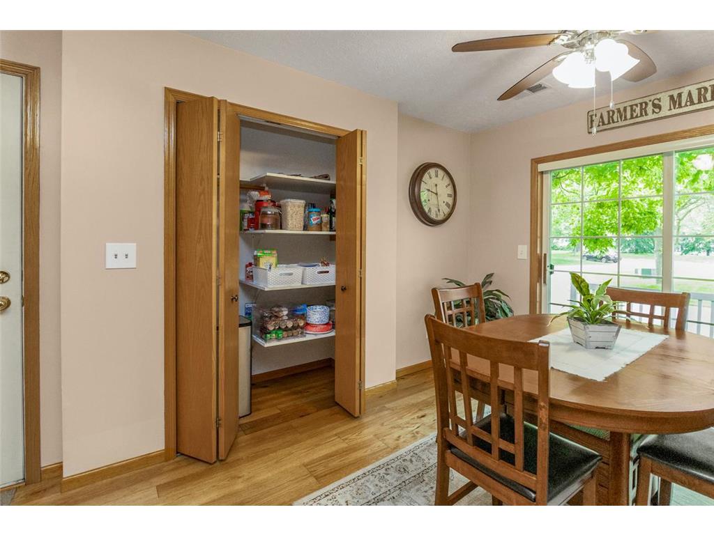 372 Gironde Court Woodbury MN 55125 7085878 image16