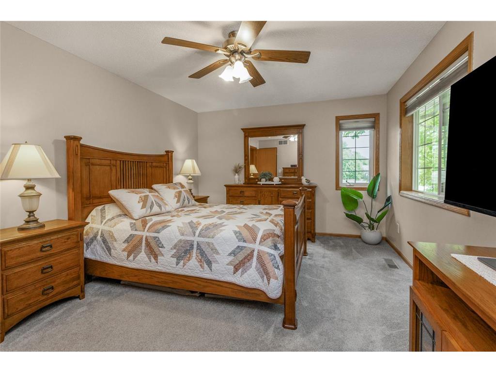372 Gironde Court Woodbury MN 55125 7085878 image21