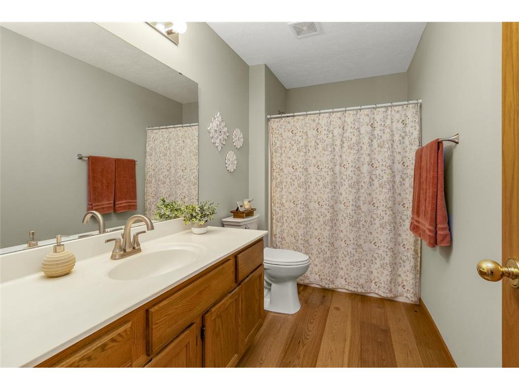 372 Gironde Court Woodbury MN 55125 7085878 image23