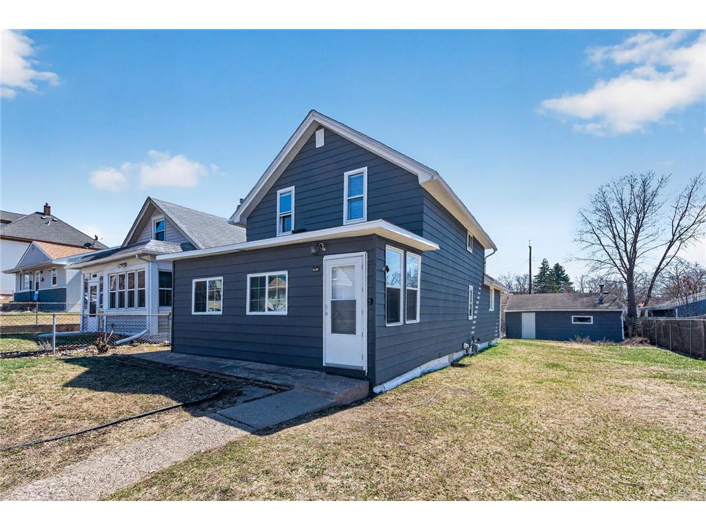 372 Lawson Avenue E Saint Paul MN 55130 7058900 image1