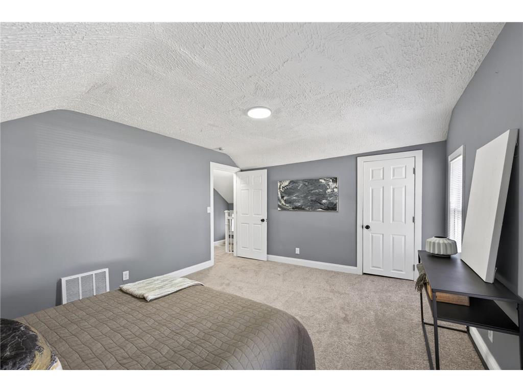 372 Lawson Avenue E Saint Paul MN 55130 7058900 image20