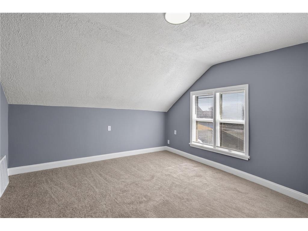 372 Lawson Avenue E Saint Paul MN 55130 7058900 image22