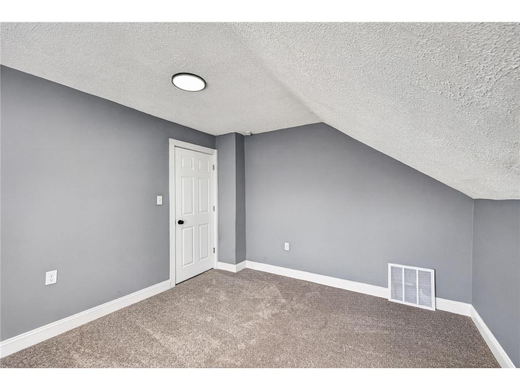 372 Lawson Avenue E Saint Paul MN 55130 7058900 image23