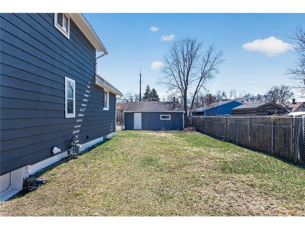 372 Lawson Avenue E Saint Paul MN 55130 7058900 image27