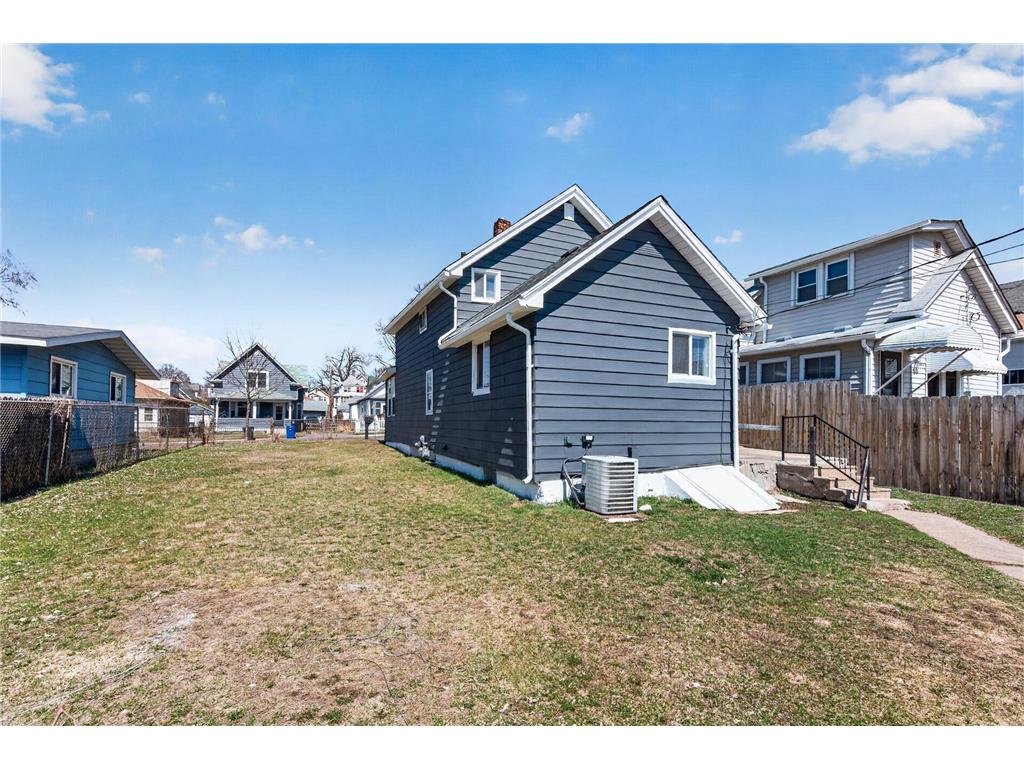 372 Lawson Avenue E Saint Paul MN 55130 7058900 image28