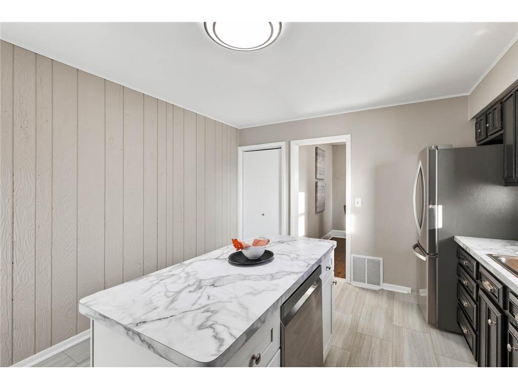 3720 43rd Avenue S Minneapolis MN 55406 7072999 image20