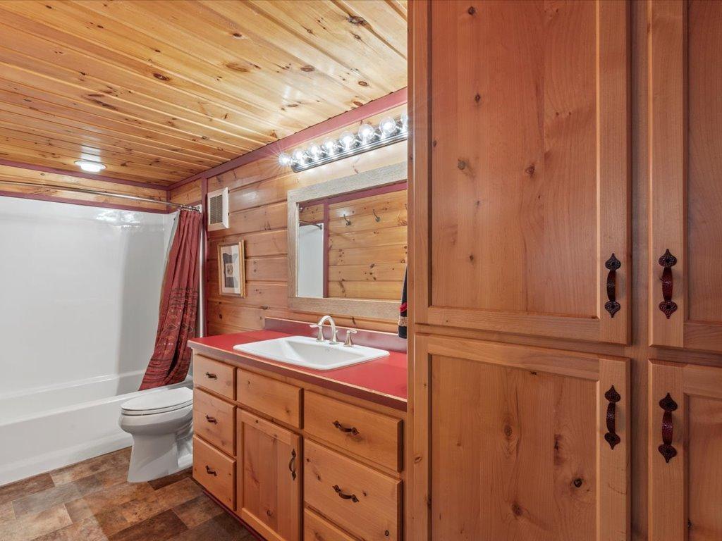 37202 Scenic Highway Bovey MN 55709 - Lower Lawrence 7007955 image38