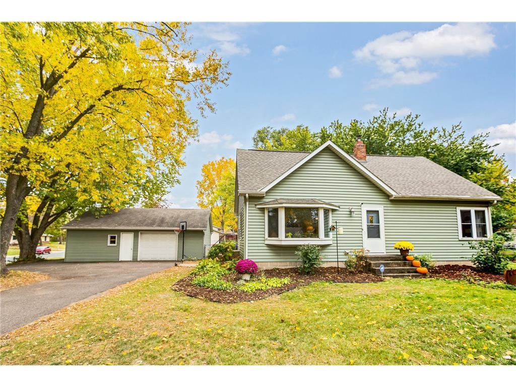 3722 Centerville Road Vadnais Heights MN 55127 6261173 image1
