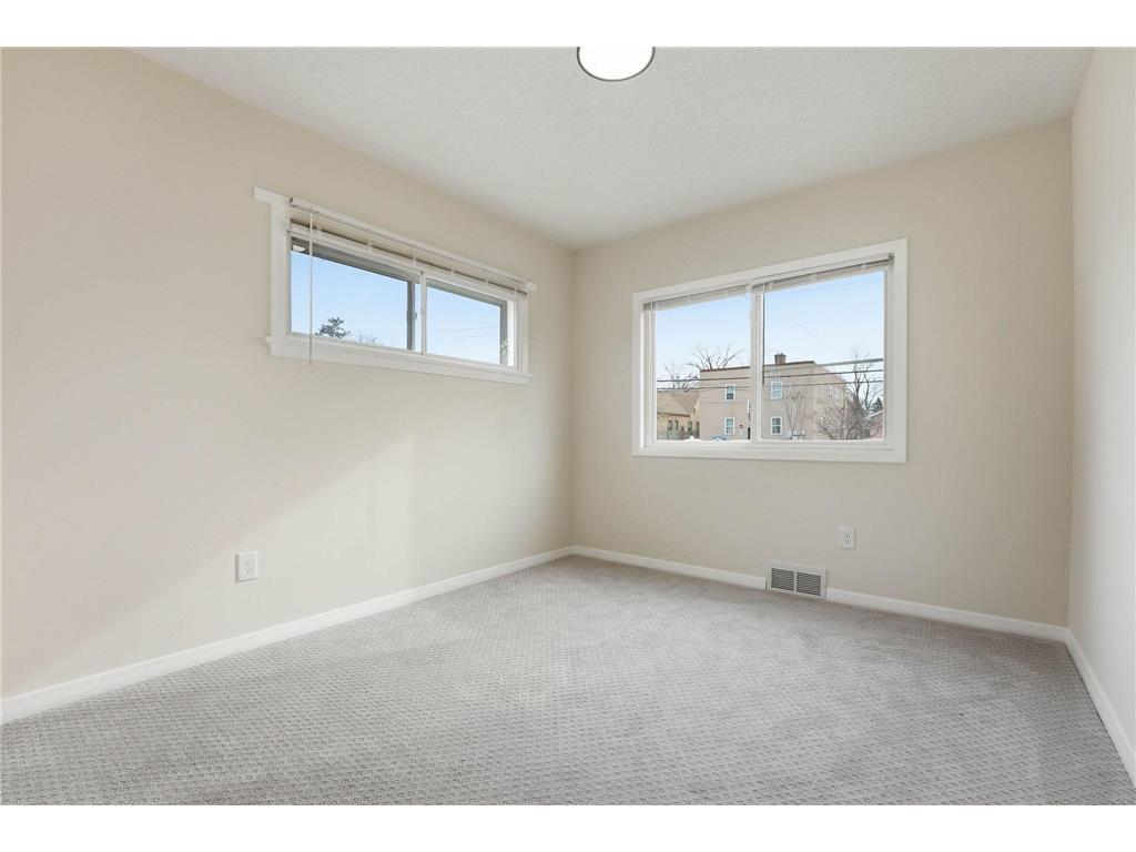 3722 Queen Avenue N Minneapolis MN 55412 7047751 image15