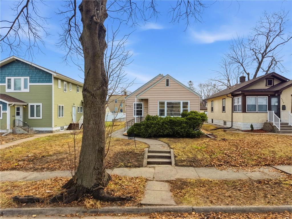 3722 Queen Avenue N Minneapolis MN 55412 7047751 image2