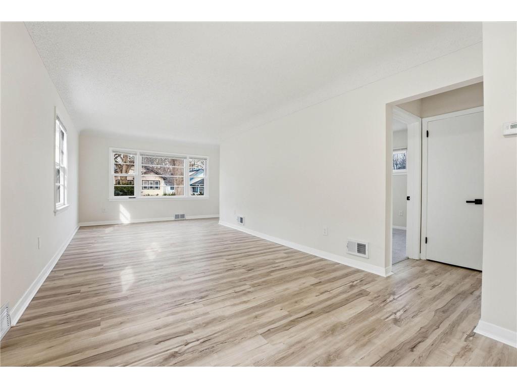 3722 Queen Avenue N Minneapolis MN 55412 7047751 image5