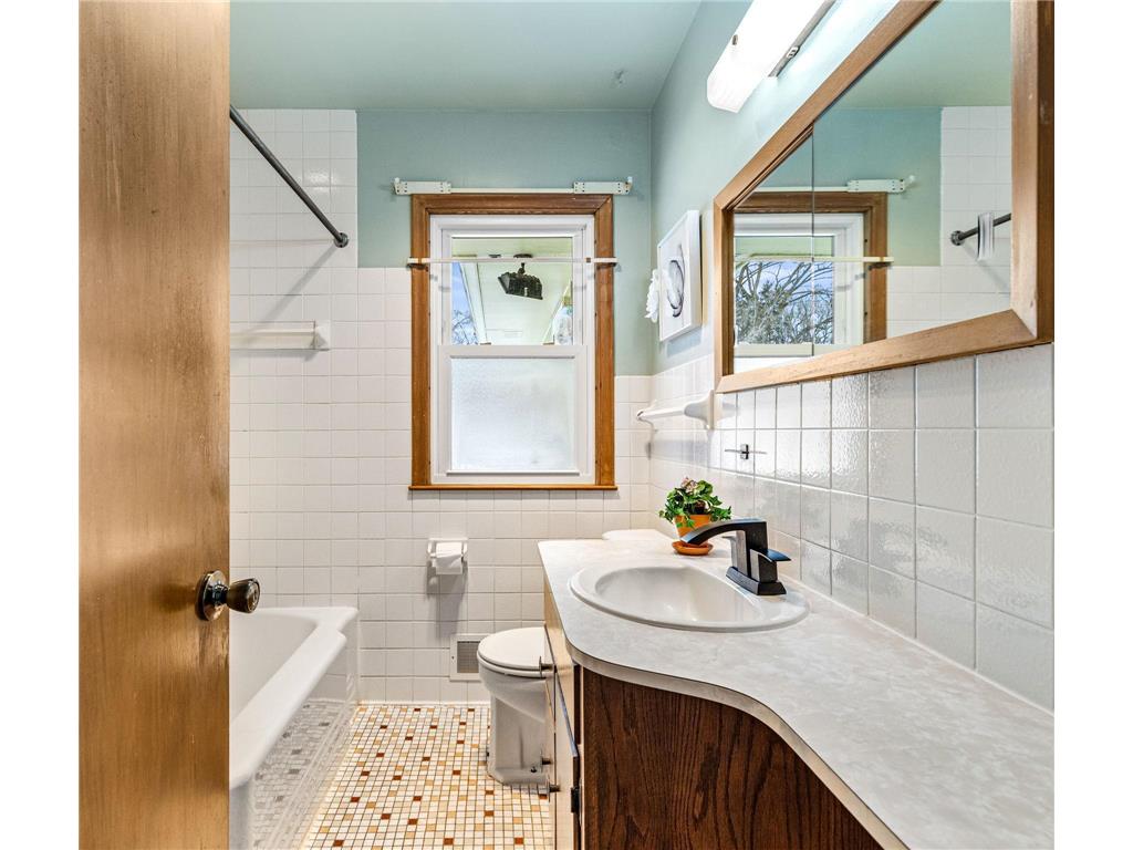 3723 Johnson Street NE Columbia Heights MN 55421 7006350 image23