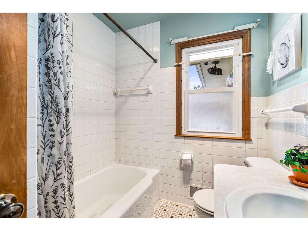 3723 Johnson Street NE Columbia Heights MN 55421 7006350 image24