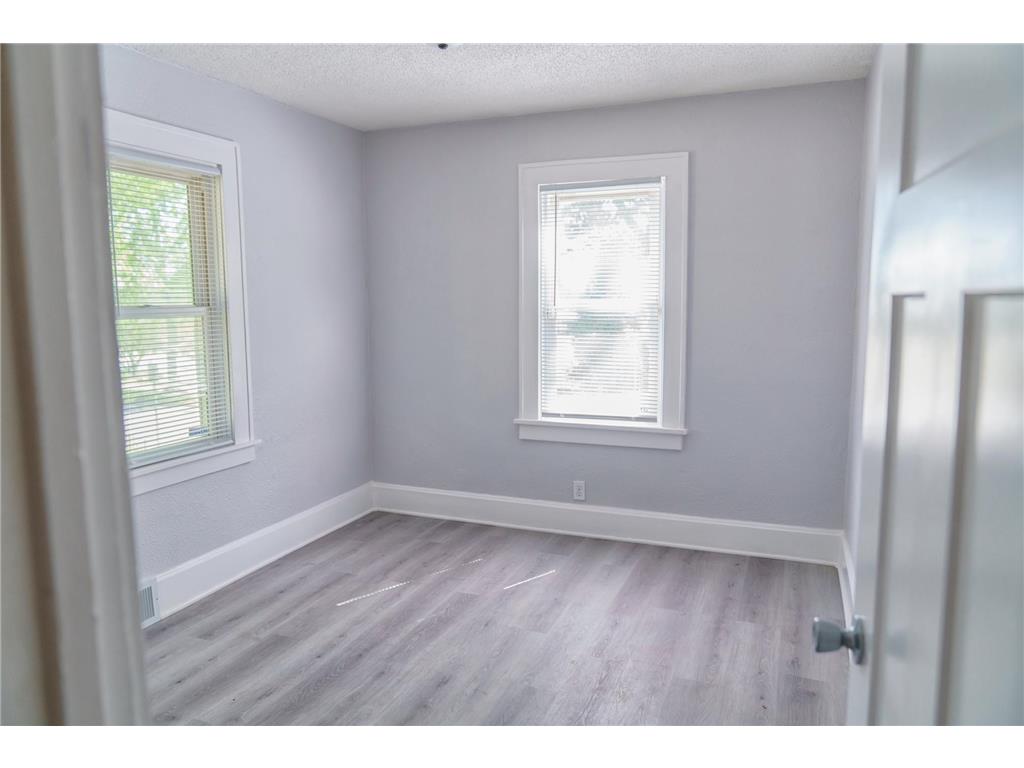 3723 Knox Avenue N Minneapolis MN 55412 7034580 image11