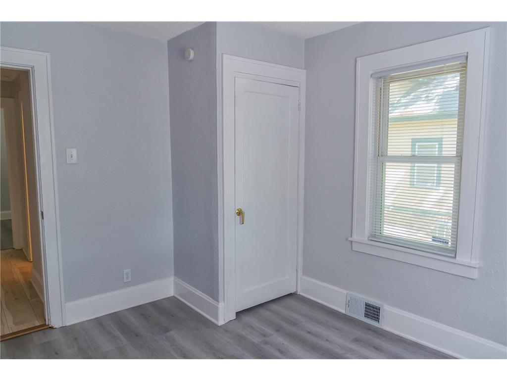 3723 Knox Avenue N Minneapolis MN 55412 7034580 image12