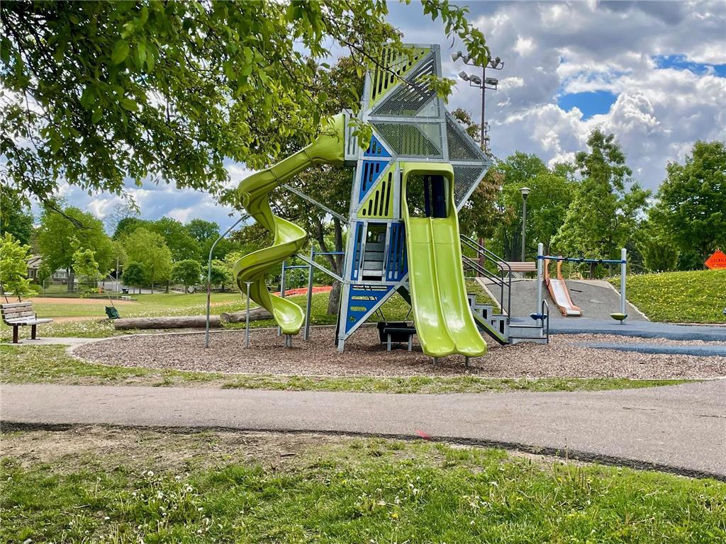 3723 Knox Avenue N Minneapolis MN 55412 7034580 image29