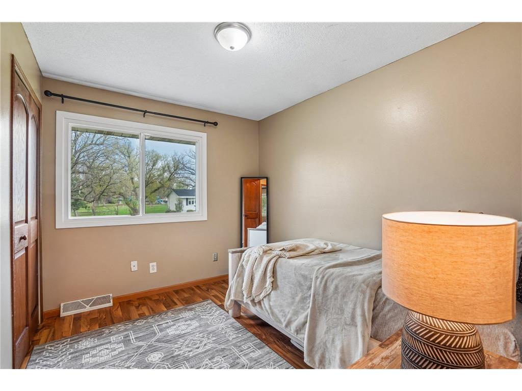 3725 80th Avenue N Brooklyn Park MN 55443 7058585 image16