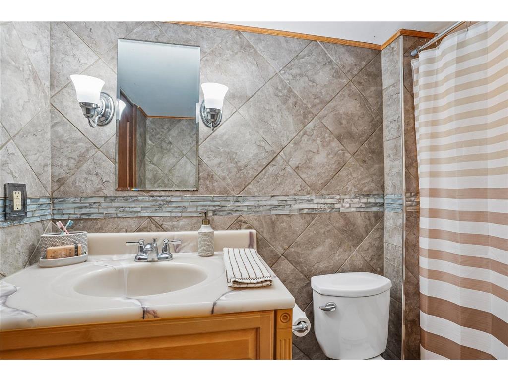 3725 80th Avenue N Brooklyn Park MN 55443 7058585 image21