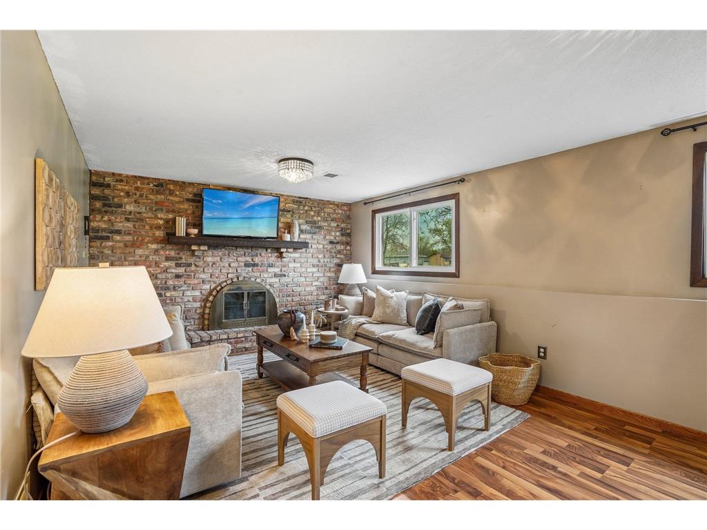 3725 80th Avenue N Brooklyn Park MN 55443 7058585 image22