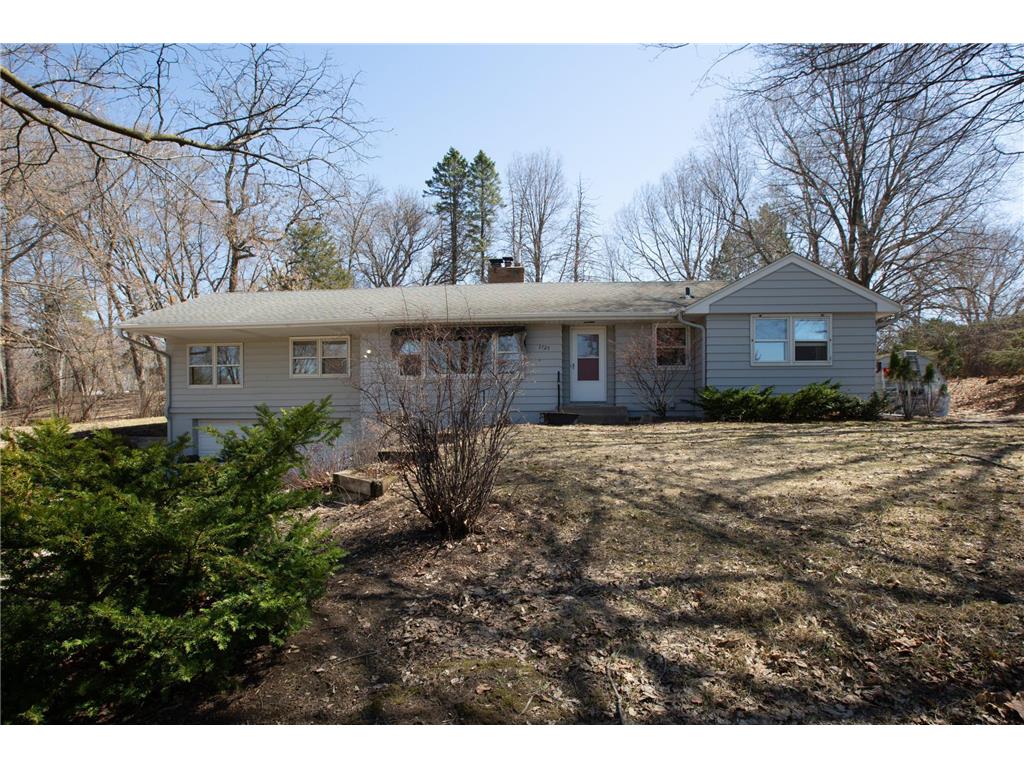 3725 Westview Drive, Deephaven, MN, 55391 MLS 6349675 Edina Realty