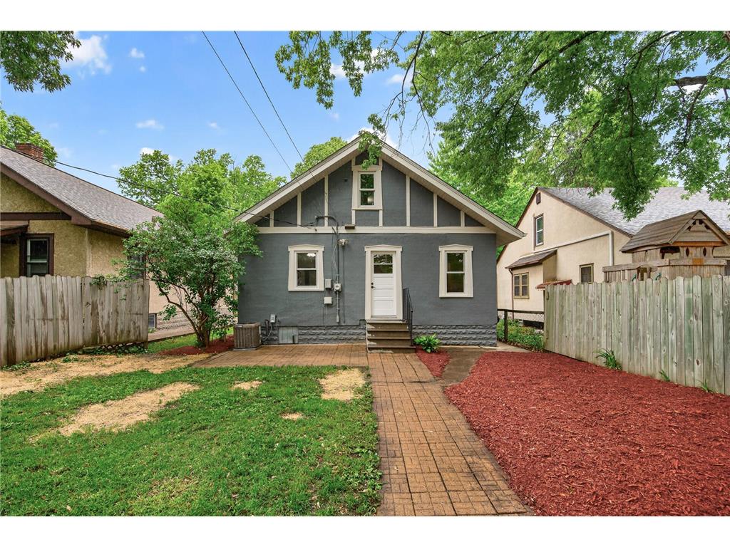 3726 Thomas Avenue N Minneapolis MN 55412 7081758 image20