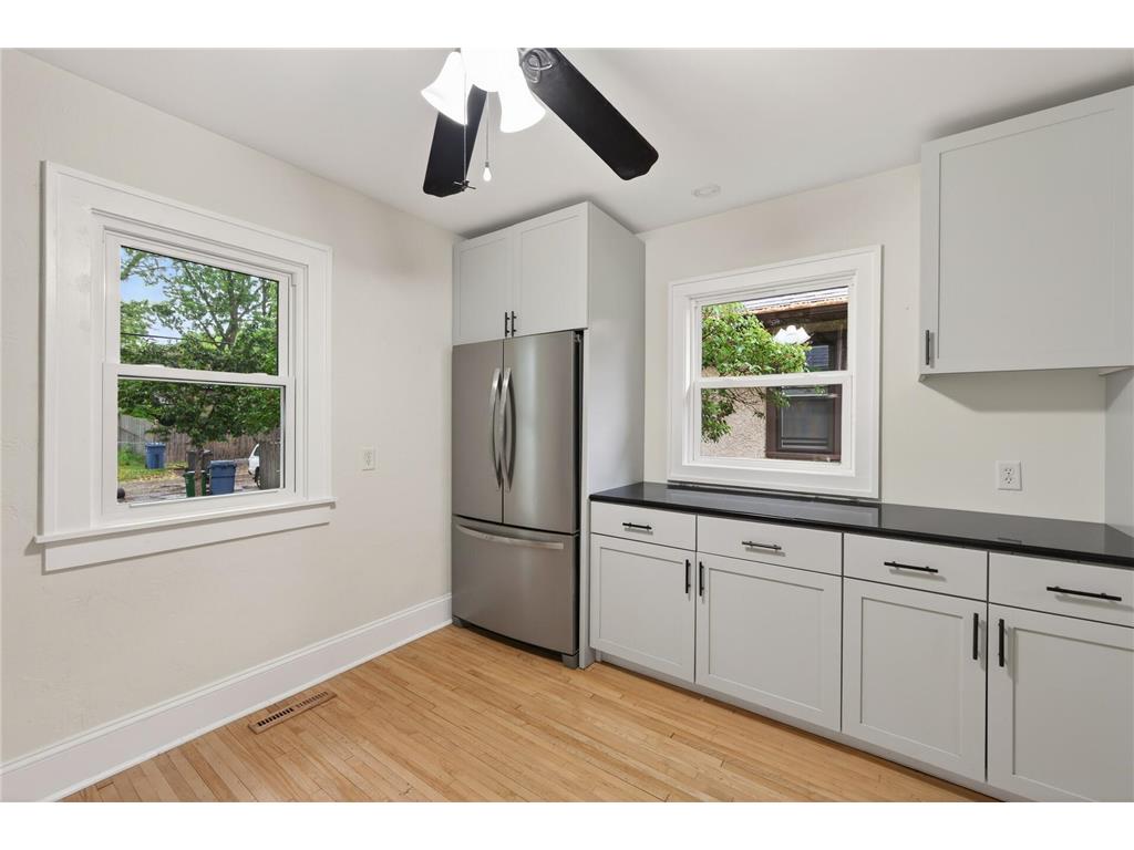 3726 Thomas Avenue N Minneapolis MN 55412 7081758 image9