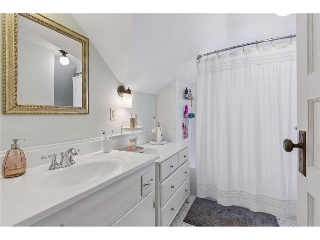 3728 24th Avenue S Minneapolis MN 55406 7105665 image18