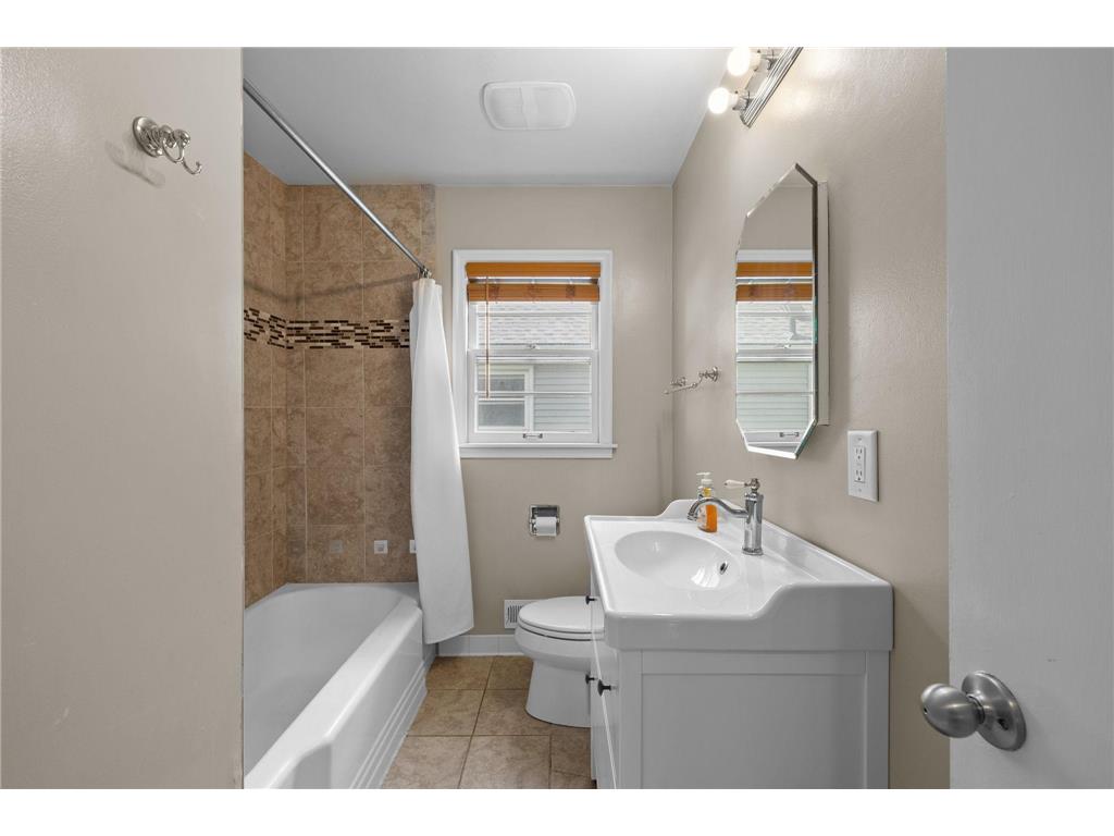 3728 Polk Street NE Columbia Heights MN 55421 7086123 image17