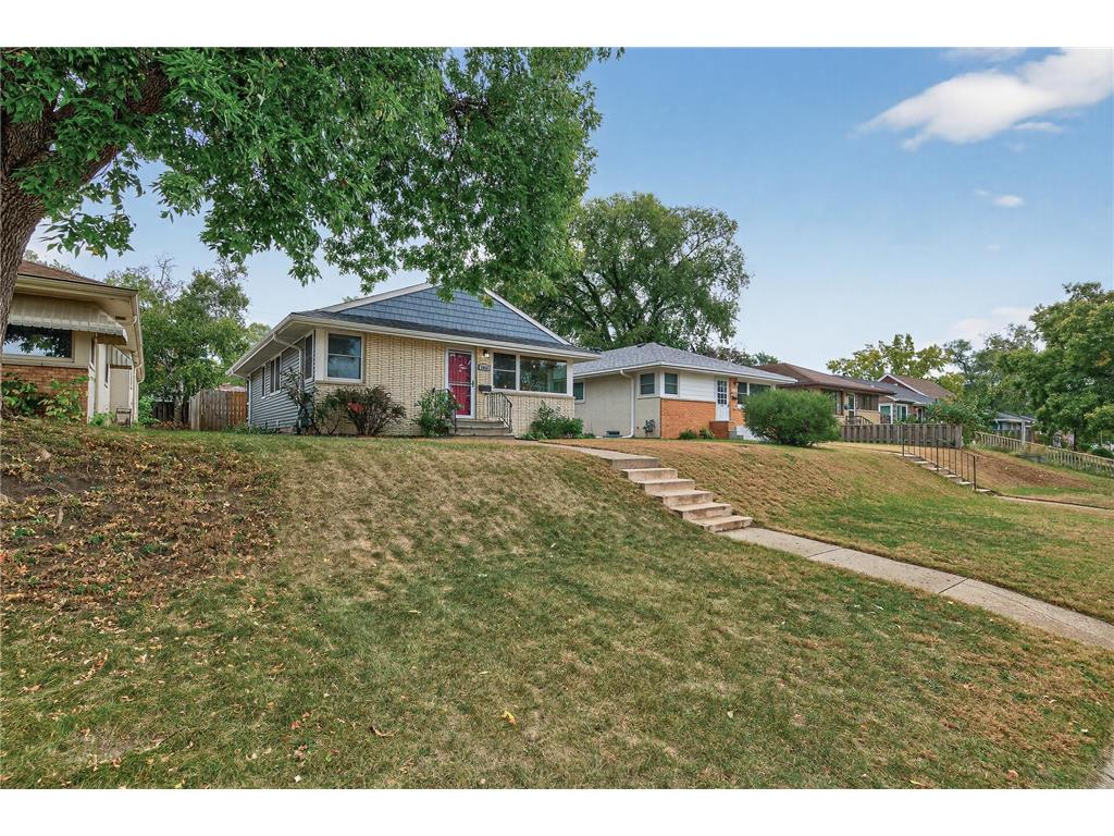 3728 Regent Avenue N Robbinsdale MN 55422 6792995 image1
